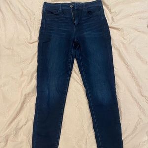 Dark Wash American Eagle Jegging